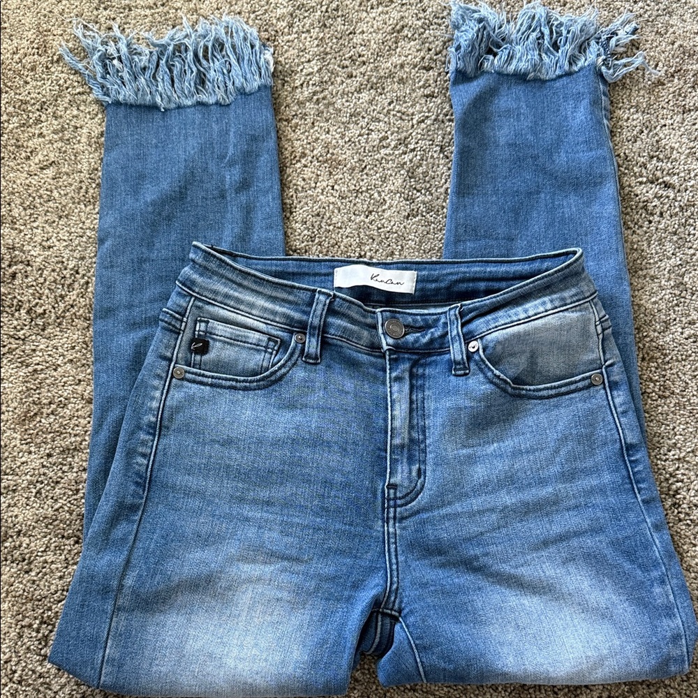 KanCan Light Blue Cropped Jeans with Frayed Hem